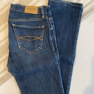 Abercrombie & Fitch size 0R jeans